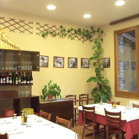 Hostal Les Roquetes-3